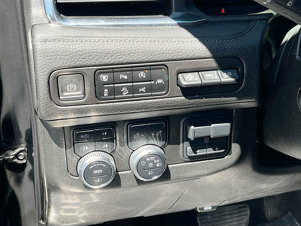 Used 2023 Black GMC Denali image 10