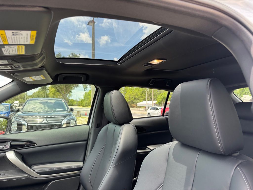 2025 Mitsubishi Eclipse Cross SEL photo 26