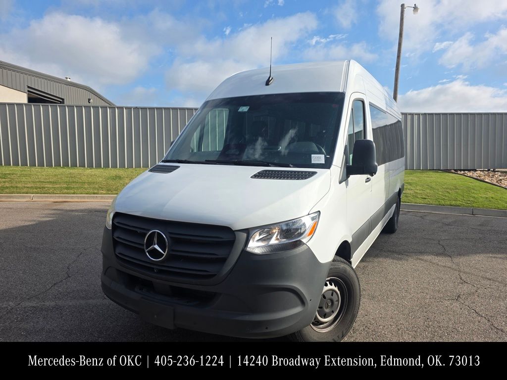 2025 Mercedes-Benz Sprinter 2500 Passenger 170 WB
