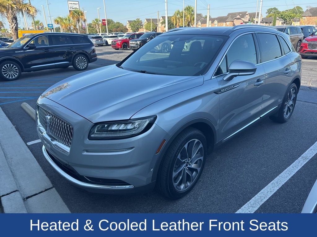 2022 Lincoln Nautilus Reserve