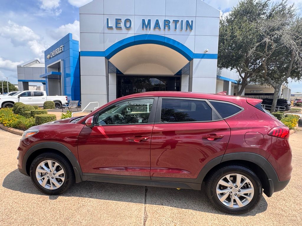 2019 Hyundai Tucson Rojo (Gemstone Red) SUV/Crossover Tracción delantera 6 velocidades Automática