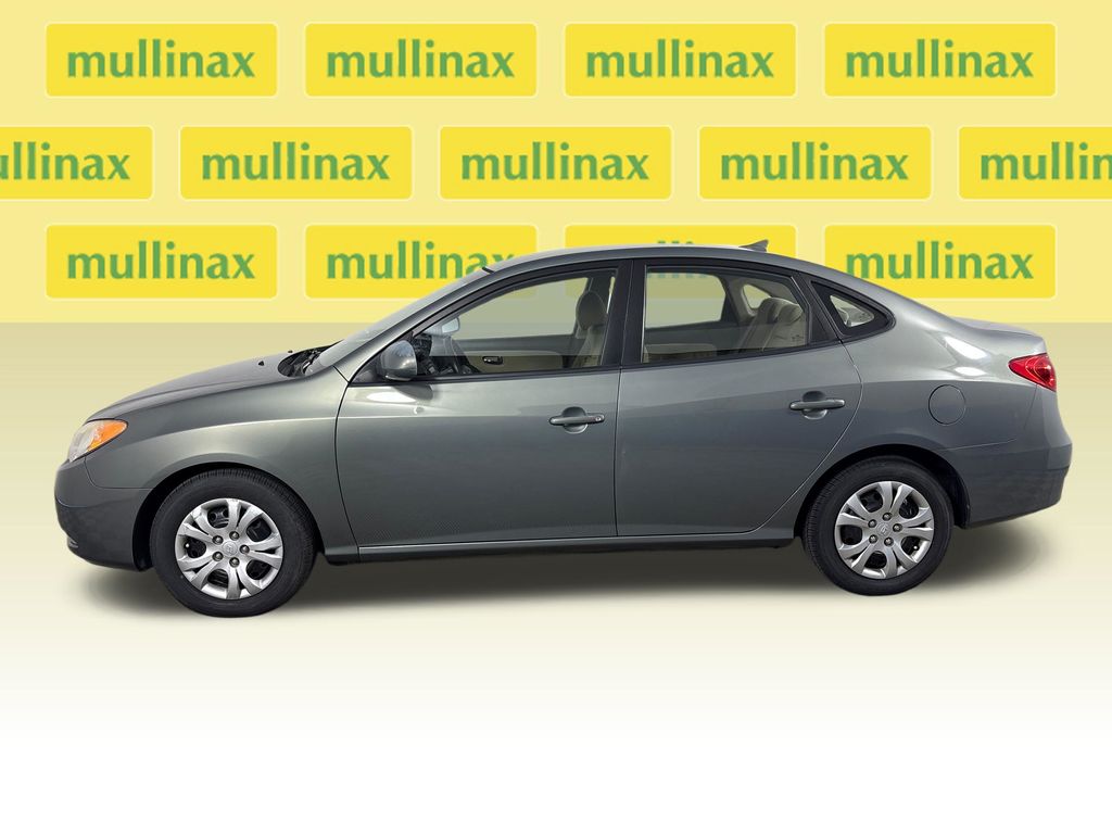 Used 2010 Beige Hyundai GLS image 12