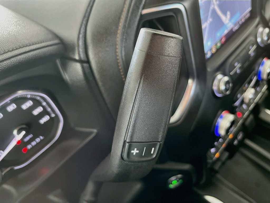 Used 2021 Black GMC AT4 image 17