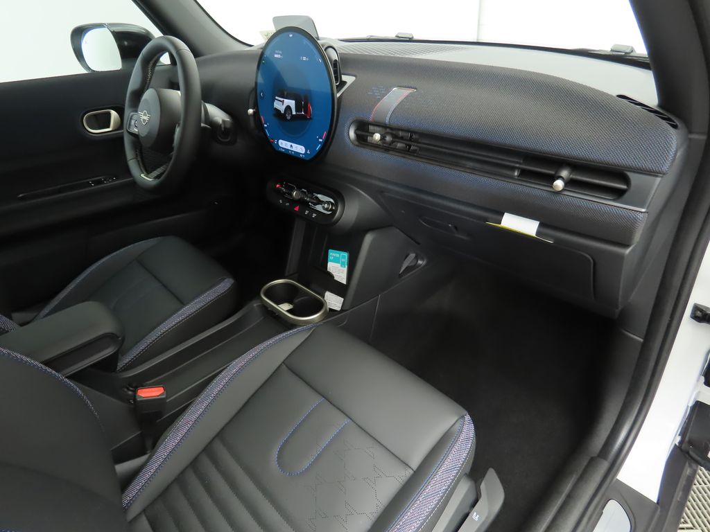 Thumbnail: 2026 MINI Cooper - 18