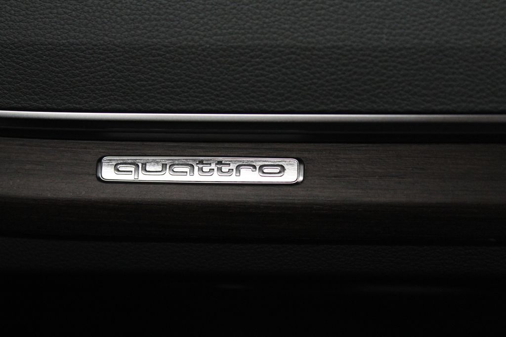 Thumbnail: 2023 Audi Q5 - 24