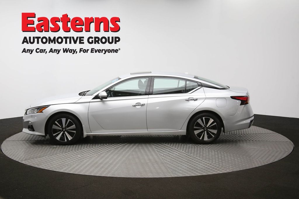 Used 2022 Silver Nissan 2.5 SL image 57