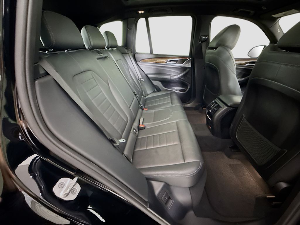 Thumbnail: 2021 BMW X3 - 23