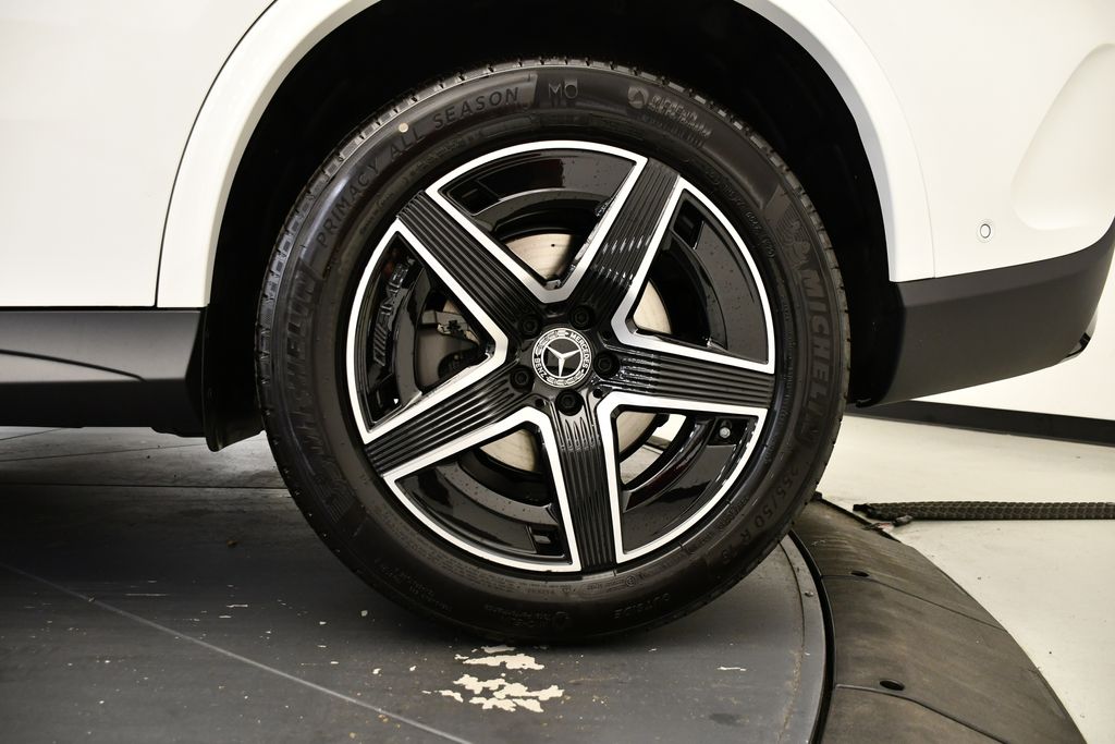 Thumbnail: 2025 Mercedes-Benz GLC - 14