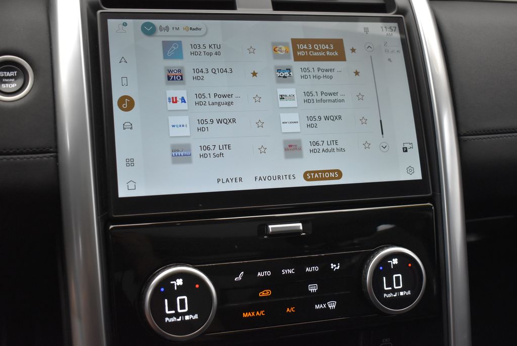 Thumbnail: 2024 Land Rover Discovery - 20