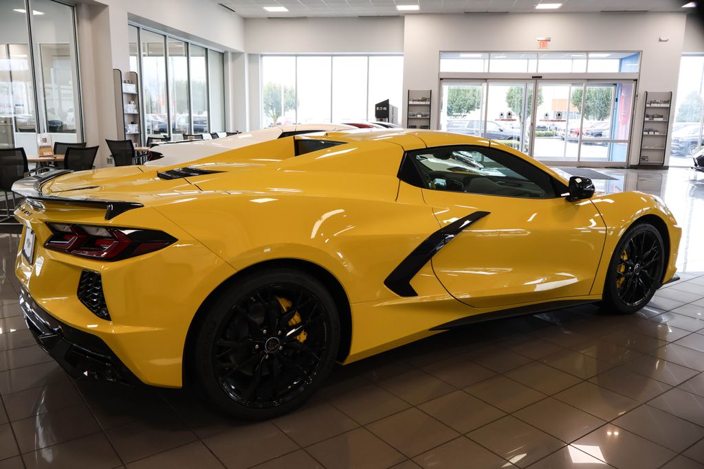 2025 Chevrolet Corvette Stingray 7