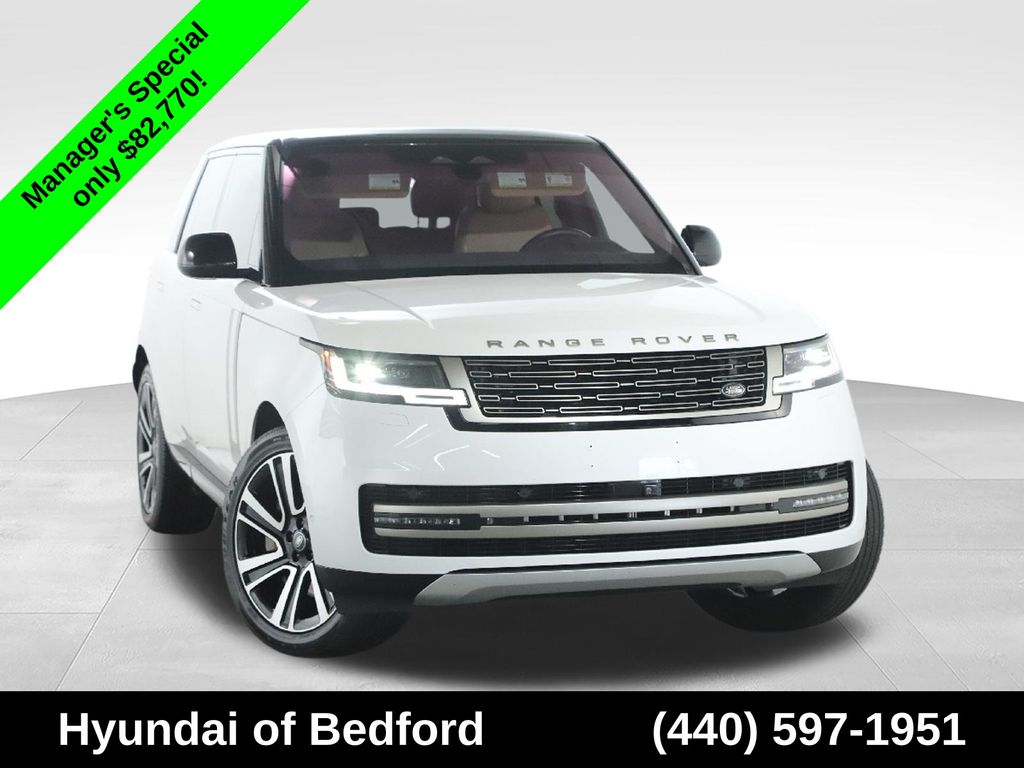 2023 Land Rover Range Rover SE - Main Image