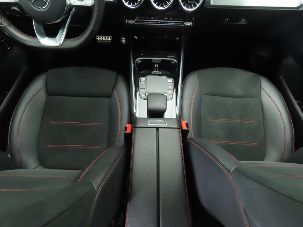 2022 Mercedes-Benz GLB 250 16