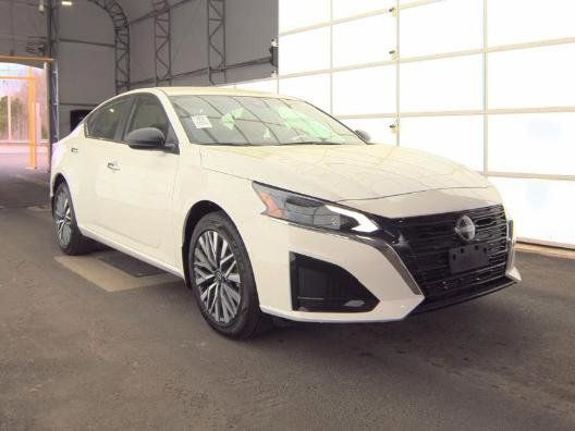 2024 Nissan Altima 2.5 SV AWD