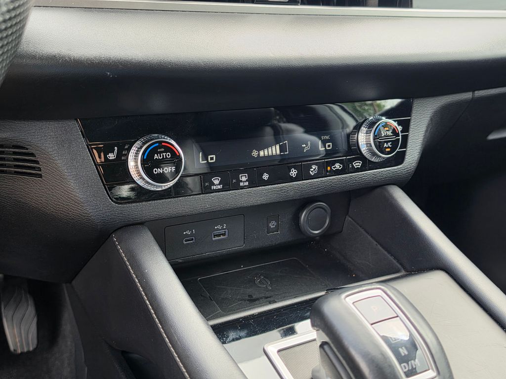 Used 2024 Mitsubishi Outlander SUV