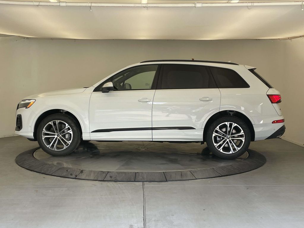 2026 Audi Q7 45 Premium White at Audi Porsche Sewickley