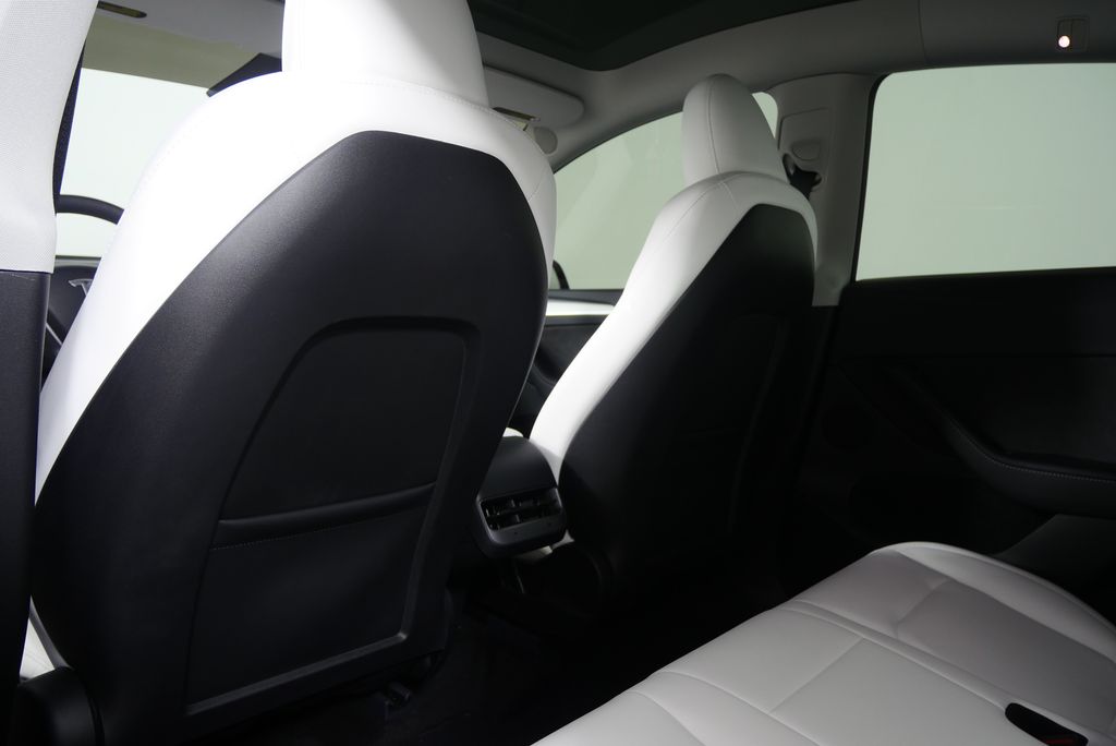 2024 Tesla Model Y Performance 18