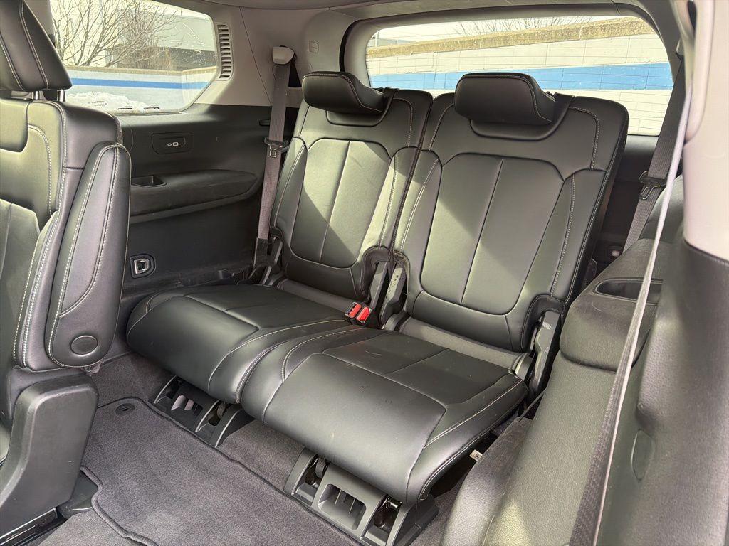 Thumbnail: 2021 Jeep Grand Cherokee L - 22