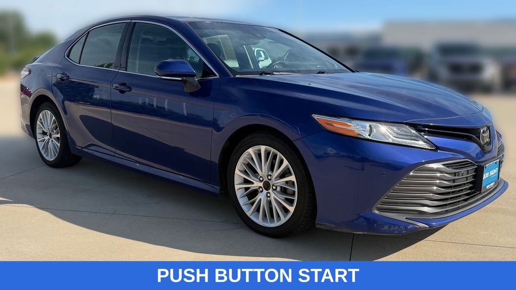 2018 Toyota Camry XLE - Photo 7