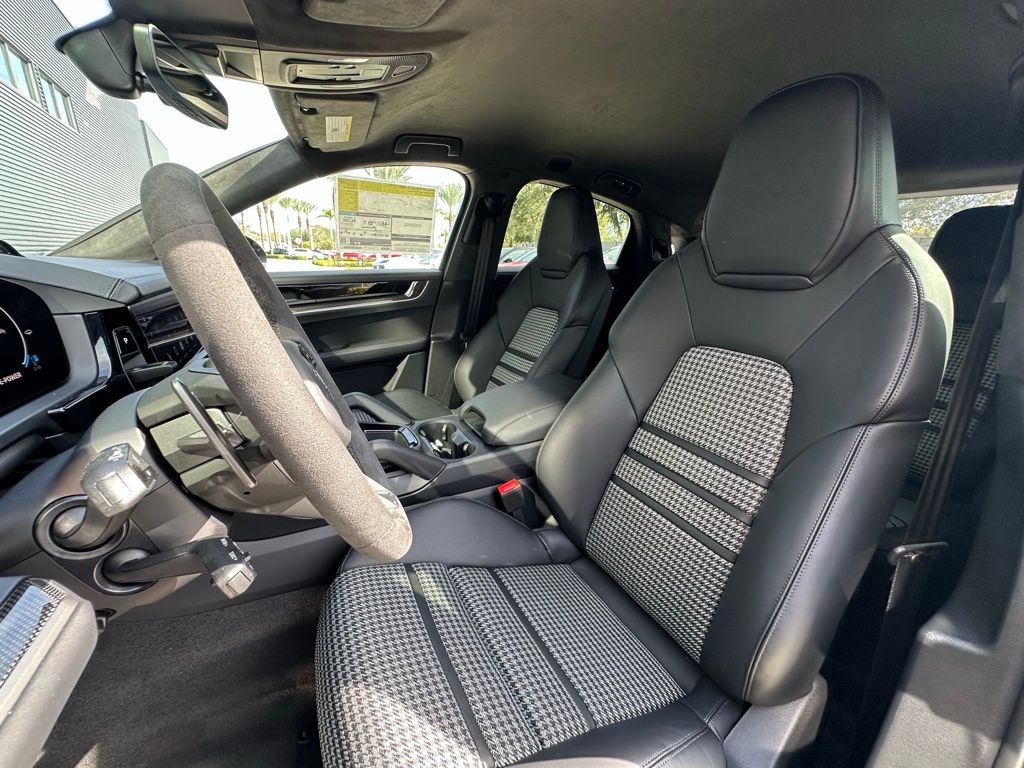 Thumbnail: 2026 Porsche  - 5