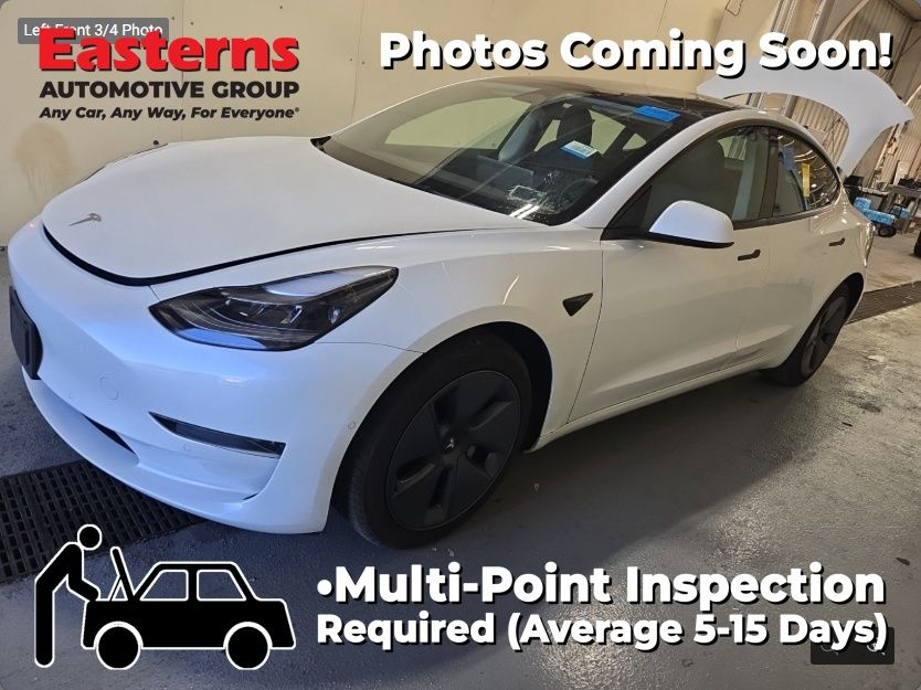 2022 Tesla Model 3 Standard Range Plus's photo