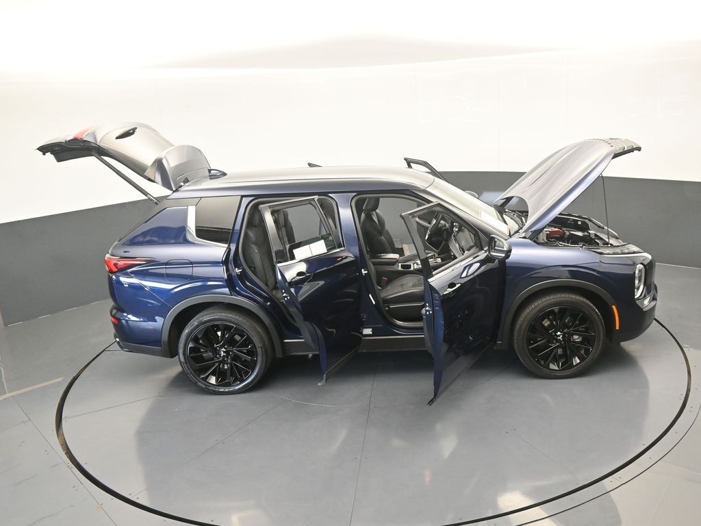 Used 2023 Cosmic Blue Metallic Mitsubishi SE Special Edition image 77