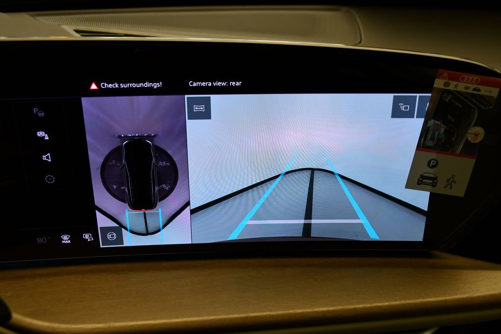 Thumbnail: 2025 Audi Q5 - 25