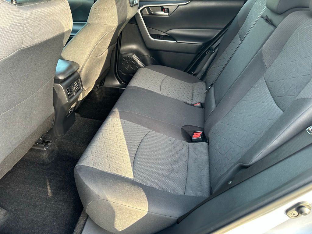 Thumbnail: 2020 Toyota RAV4 - 13