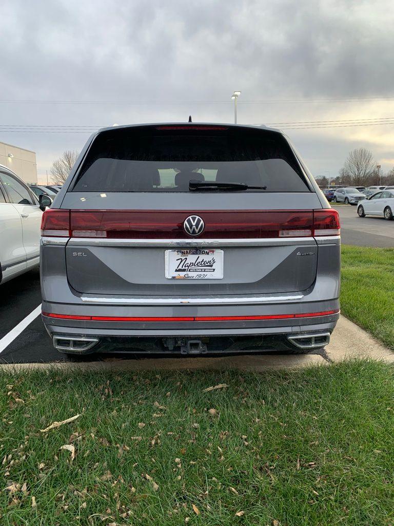 2024 Volkswagen Atlas 2.0T SEL Premium R-Line 4