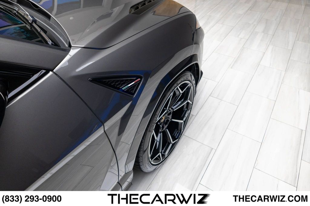 2023 Lamborghini Urus