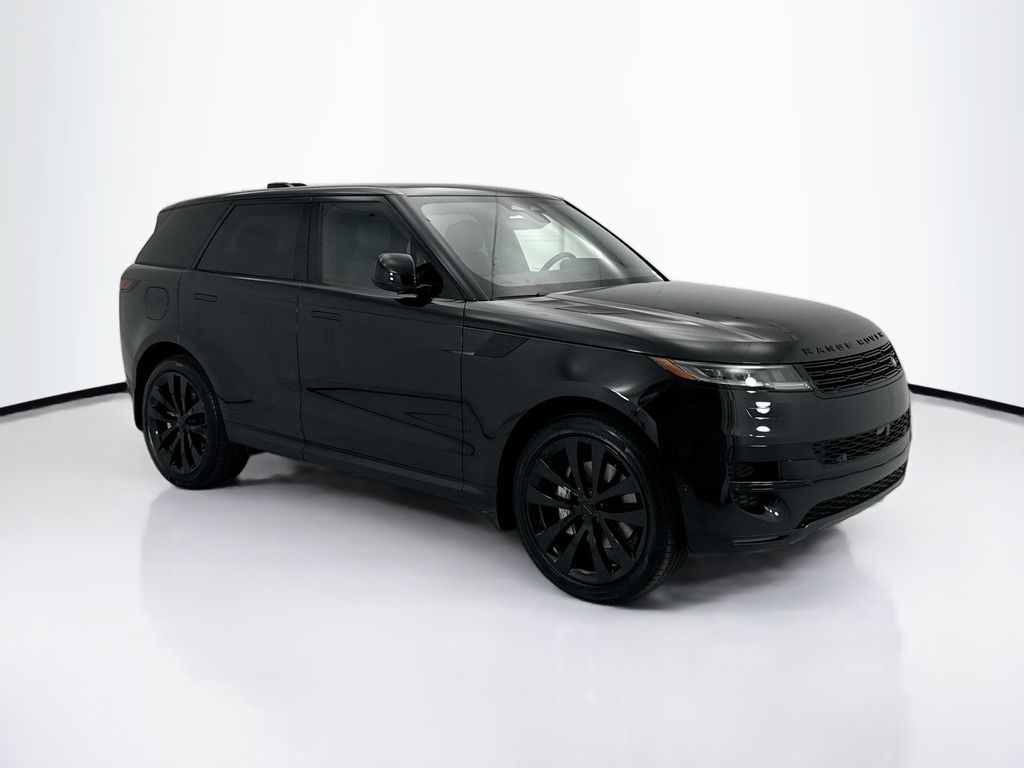 New 2026 Black Land Rover SE image 3