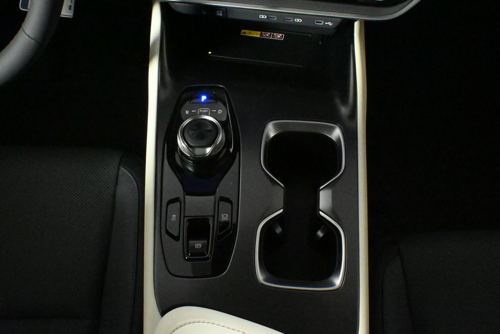 2025 Lexus RZ  23