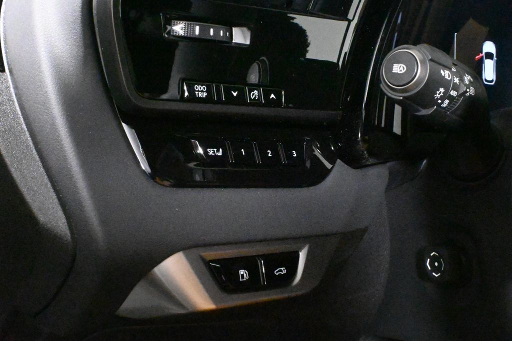 Thumbnail: 2025 Lexus RX - 26
