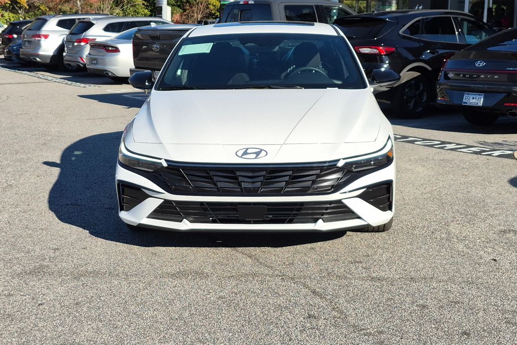 New 2026 White Hyundai SEL Sport image 3