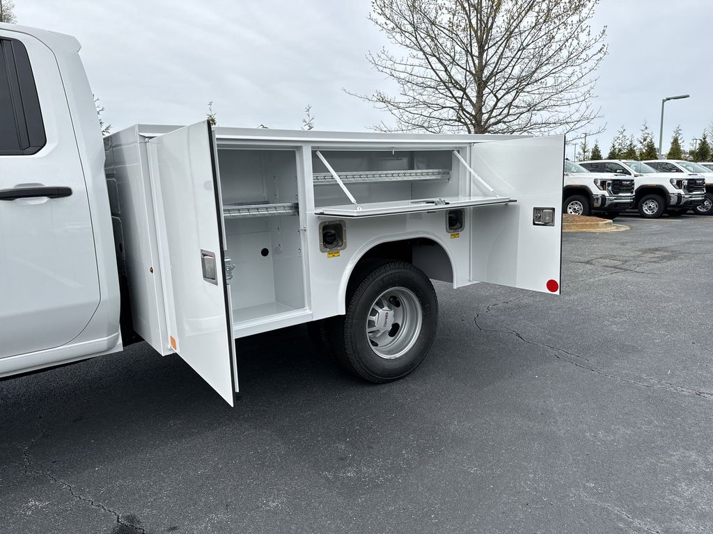 new 2025 GMC Sierra 3500HD car, priced at $52,118