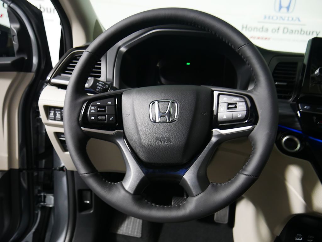 Thumbnail: 2026 Honda Odyssey - 10