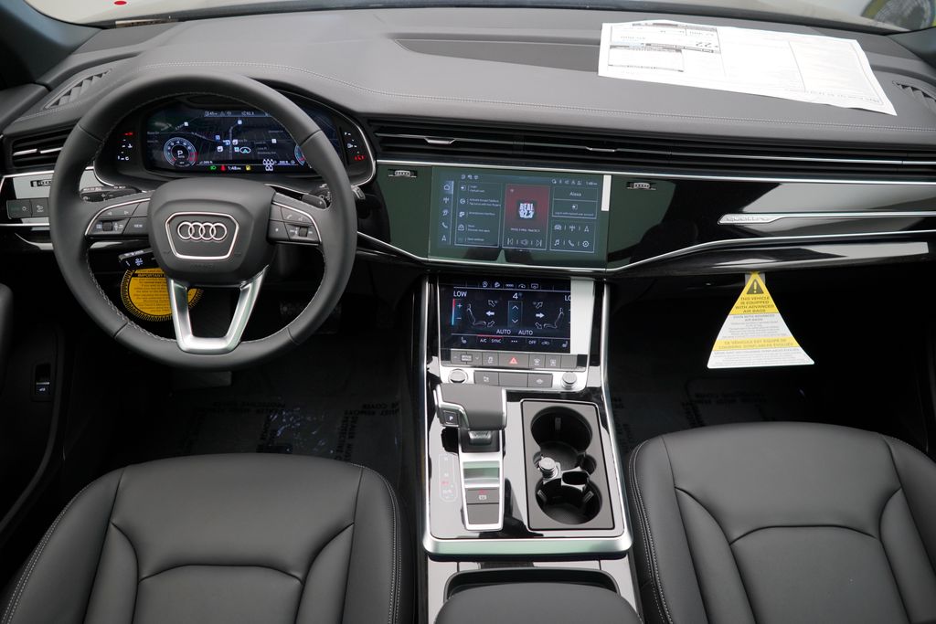 2025 Audi Q7  11