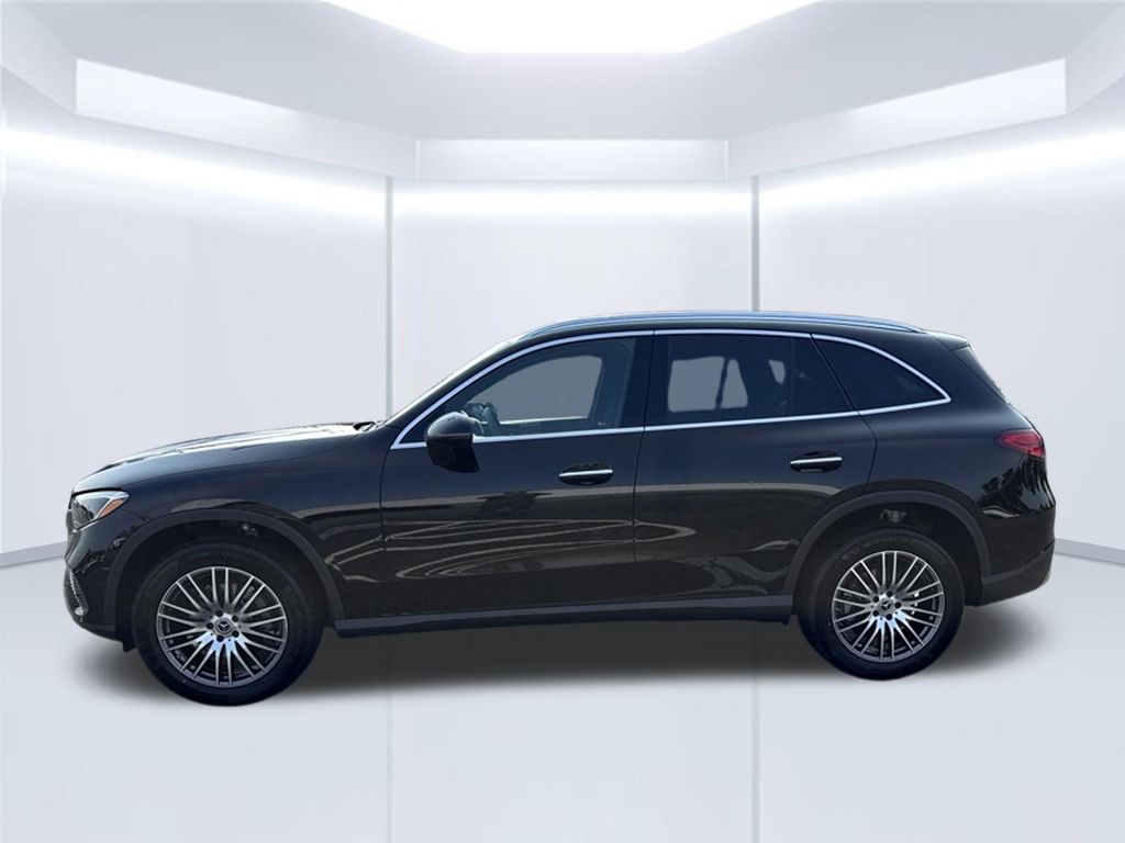 Thumbnail: 2026 Mercedes-Benz GLC - 2