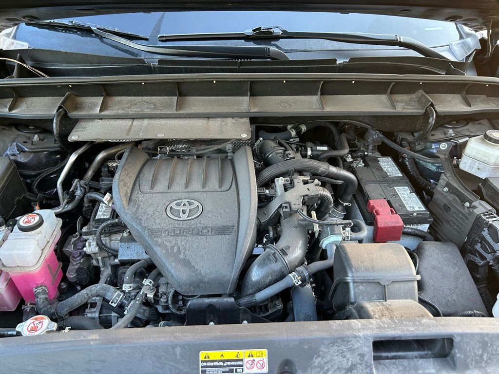 Thumbnail: 2023 Toyota Highlander - 11