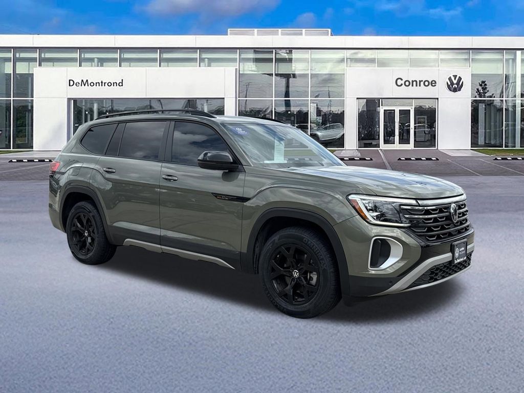 2024 Volkswagen Atlas 2.0T Peak Edition SE w/Technology Green at DeMontrond Ford