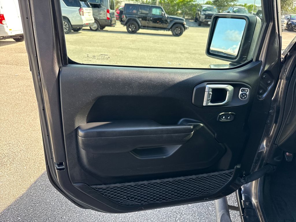 Used 2021 Gray Jeep Unlimited Sport S image 12