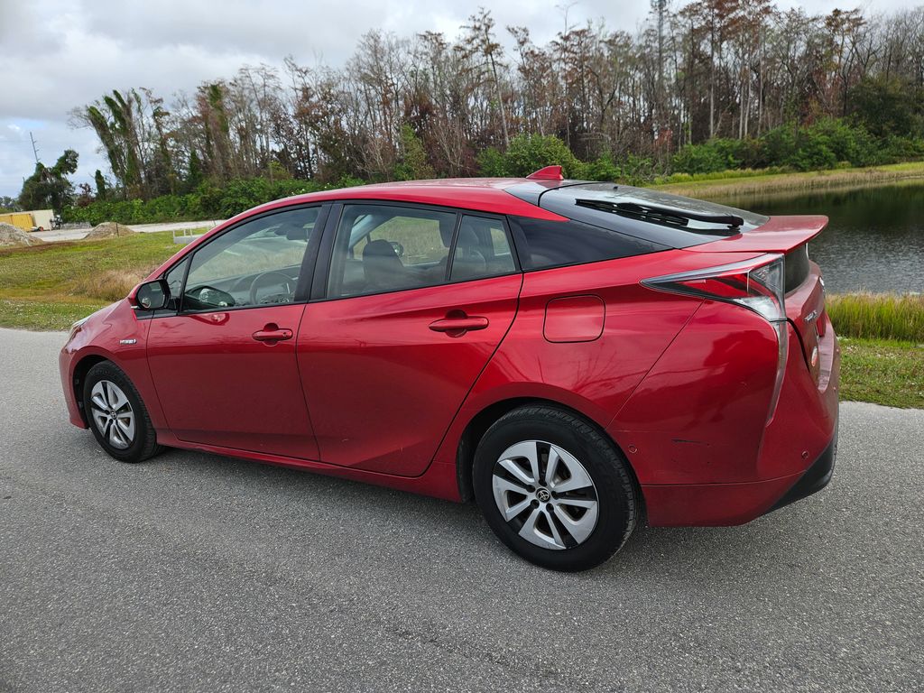 2017 Toyota Prius Two 3