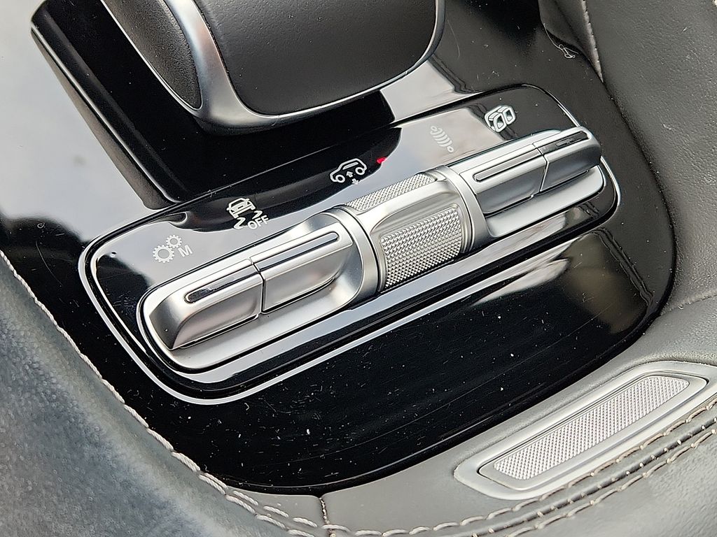 Thumbnail: 2023 Mercedes-Benz GLE - 28