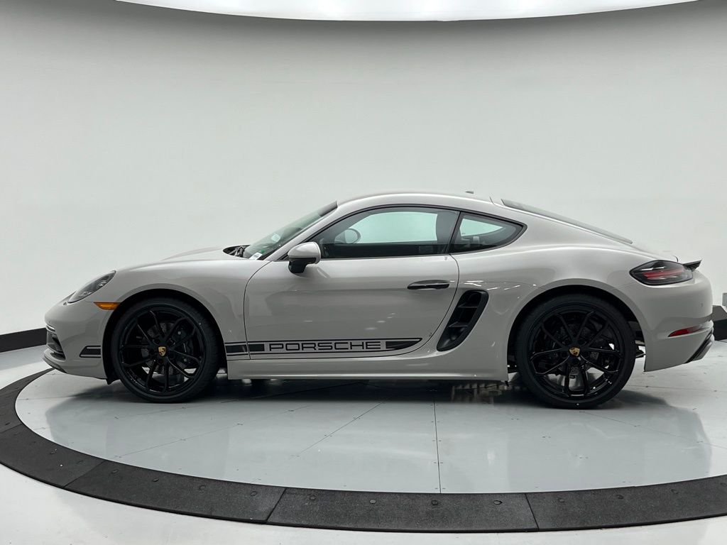 Thumbnail: 2025 Porsche 718 Cayman - 2