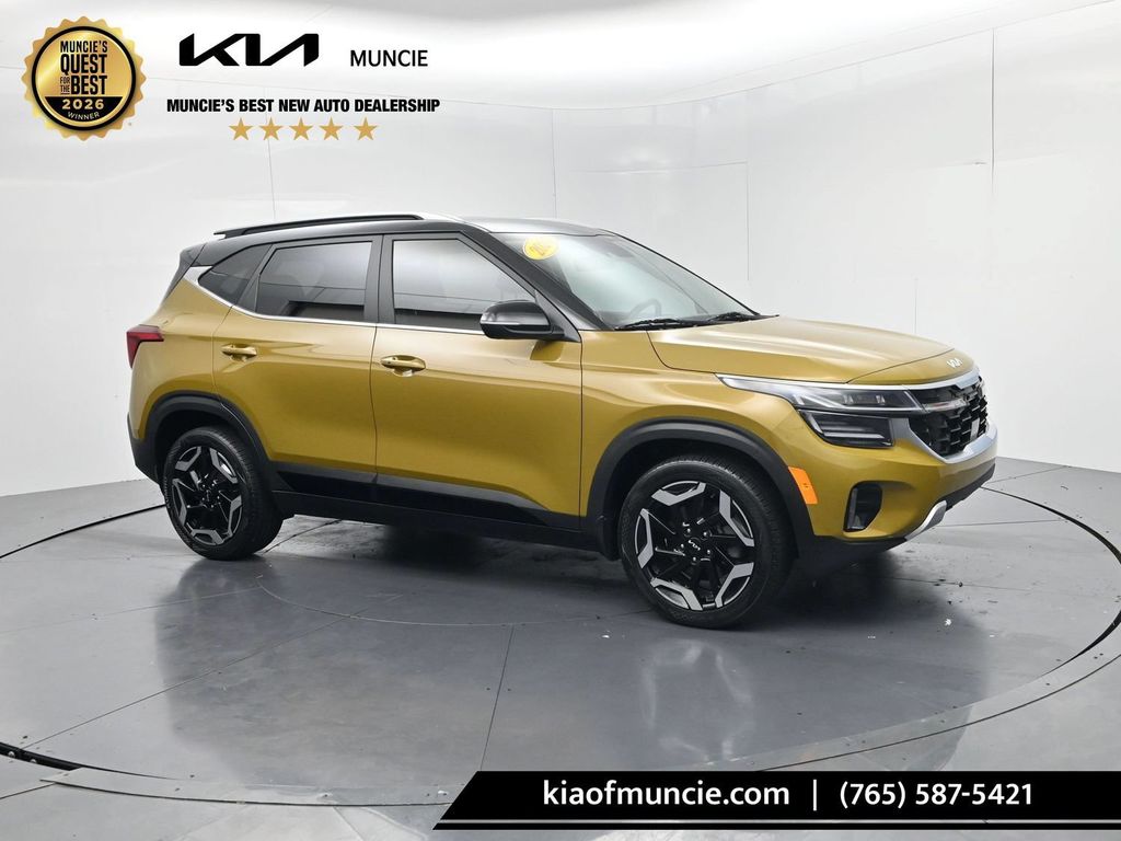 Valais Green/Black Roof 2024 Kia Seltos SUV / Crossover All-Wheel Drive 8-Speed Automatic