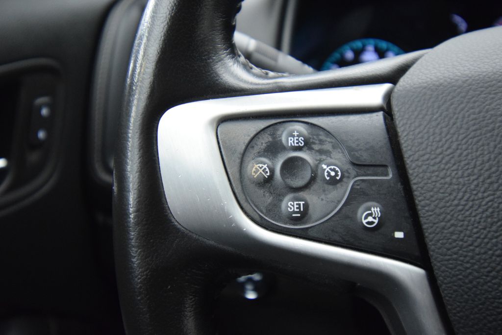 used 2022 GMC Canyon car, priced at $27,095