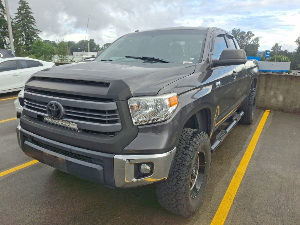 Gray 2014 Toyota Tundra Pickup Truck Four-Wheel Drive 6-Speed Automatic Overdrive