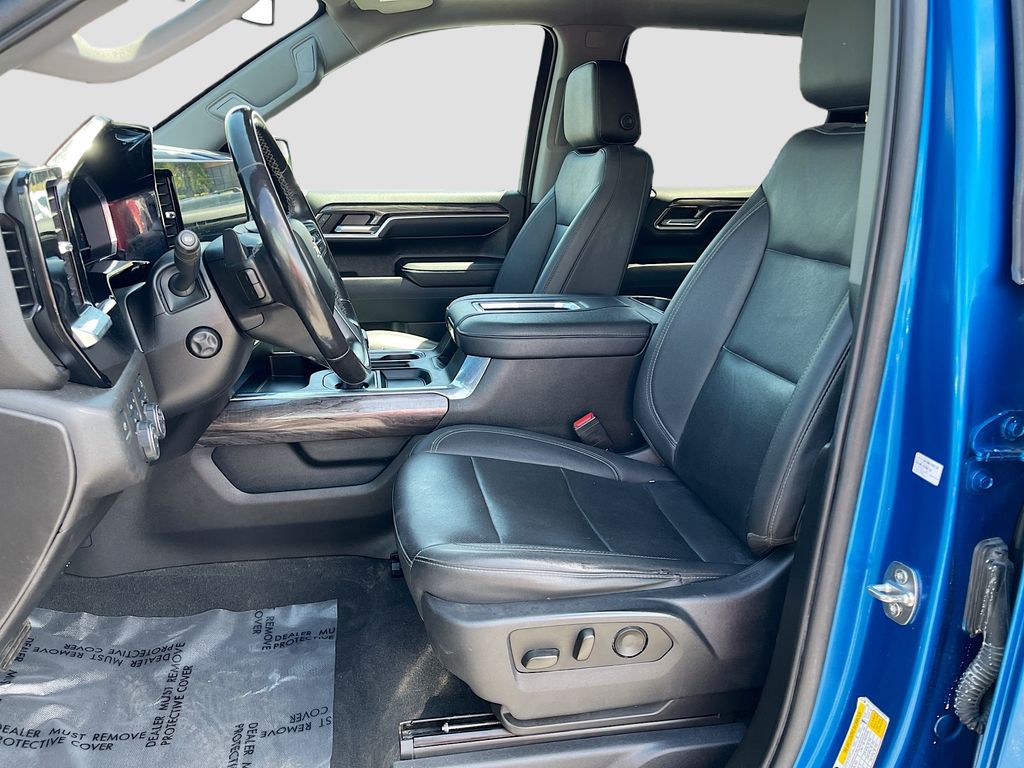 Used 2022 Blue Chevrolet LTZ image 22