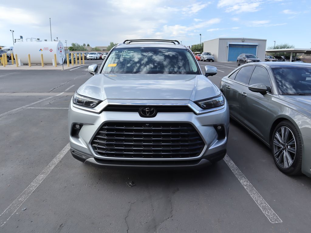 Thumbnail: 2024 Toyota Grand Highlander - 2