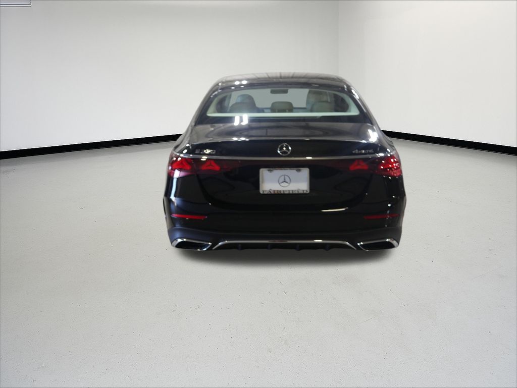 Thumbnail: 2026 Mercedes-Benz E-Class - 4