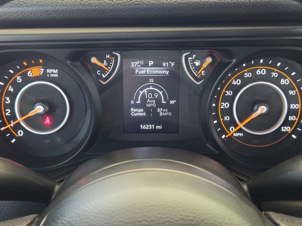 Used 2025 Jeep Wrangler SUV